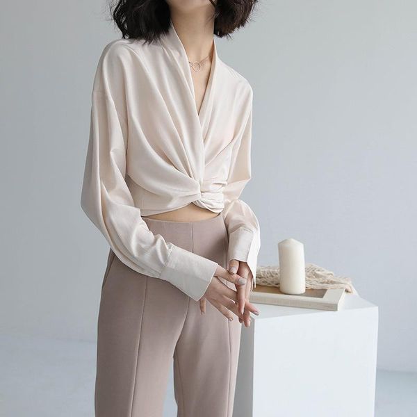 junelove autumn winter long-sleeved bandage cardigan female blouse women v-neck cross lace up shirt women's blouses & shirts, White
junelove autumn winter long-sleeved bandage cardigan female blouse women v-neck cross lace up shirt women's blouses & shirts, White