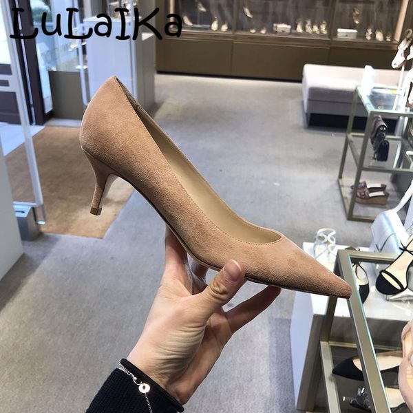 dress shoes 2021 ladies spring autumn elegant solid color suede pointed toe shallow mouth comfortable wild mid-heel work formal, Black
dress shoes 2021 ladies spring autumn elegant solid color suede pointed toe shallow mouth comfortable wild mid-heel work formal, Black