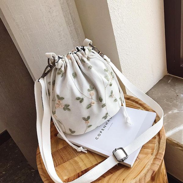 fine lace embroidery shoulder bucket bag simplicity casual canvas crossbody bags high capacity temperament elegant lady handbag evening
fine lace embroidery shoulder bucket bag simplicity casual canvas crossbody bags high capacity temperament elegant lady handbag evening