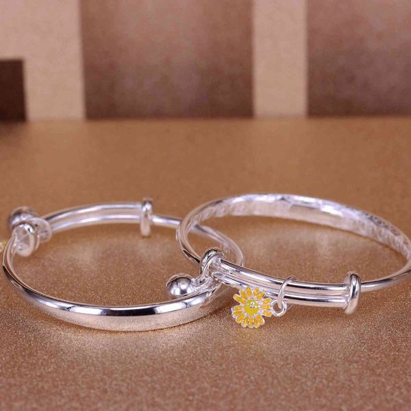 s999 silver baby bracelet children's full moon 100 month old smooth solid children's bracelet bell daisy anklet, Red;blue
s999 silver baby bracelet children's full moon 100 month old smooth solid children's bracelet bell daisy anklet, Red;blue