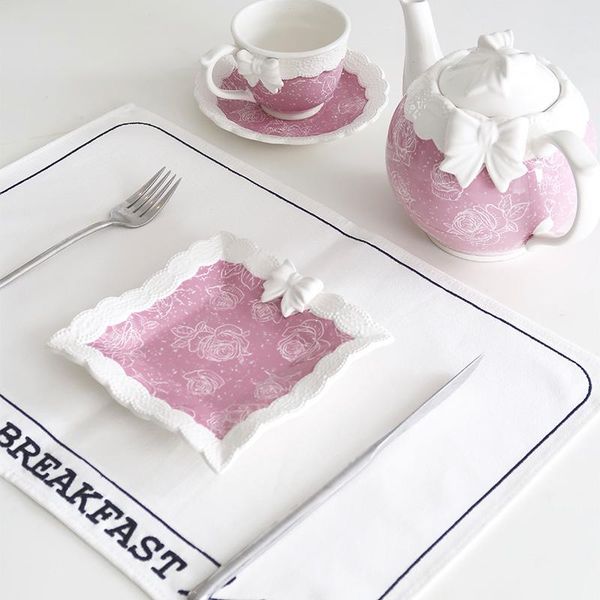 dishes & plates european style lace tableware teapot teacup dessert cups and saucers heart-shaped bowknot plate kitchen decoration ornaments
dishes & plates european style lace tableware teapot teacup dessert cups and saucers heart-shaped bowknot plate kitchen decoration ornaments
