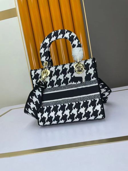 thousand bird shoulder bags lattice hand embroidered letters women's handbag women paris small shoulder st design more harmony quality
thousand bird shoulder bags lattice hand embroidered letters women's handbag women paris small shoulder st design more harmony quality