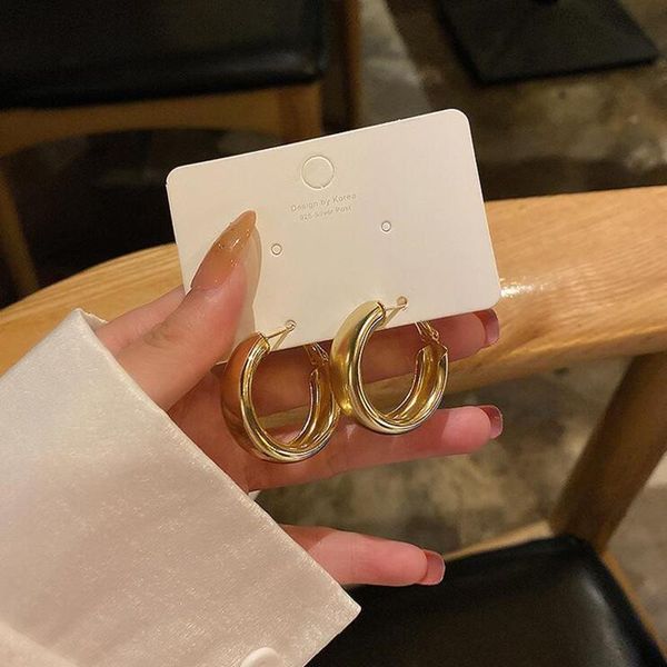 hoop & huggie 2021 fashion minimalist large circle geometric round big earrings for women girl wedding party jewelry, Golden;silver
hoop & huggie 2021 fashion minimalist large circle geometric round big earrings for women girl wedding party jewelry, Golden;silver