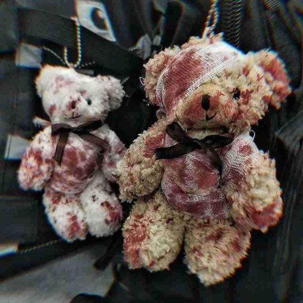 bloody plush bear keychain injured doll halloween animal key ring creative jewelry pendant
bloody plush bear keychain injured doll halloween animal key ring creative jewelry pendant