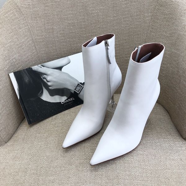 amina muaddi giorgia high-heeled ankle boots clear cubic heel pointed toes side zipper pull-on leather sole booties for women luxury designe, Black
amina muaddi giorgia high-heeled ankle boots clear cubic heel pointed toes side zipper pull-on leather sole booties for women luxury designe, Black