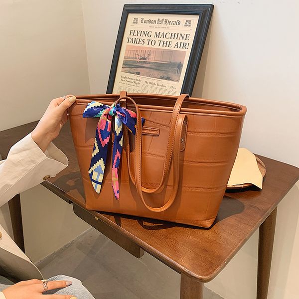 2021 new fashion women's bag stone pattern simple and atmospheric handbag with texture
2021 new fashion women's bag stone pattern simple and atmospheric handbag with texture