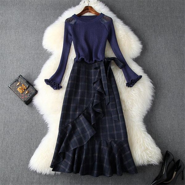 two piece dress fashion 2021 autumn winter skirt 2piece set women designers flare sleeve knit sweater plaid suit matching, White
two piece dress fashion 2021 autumn winter skirt 2piece set women designers flare sleeve knit sweater plaid suit matching, White
