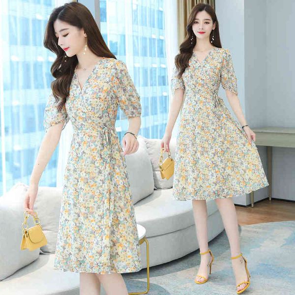 woman casual dresses oil painting v-neck chiffon french waist closing thin floral dr's summer 2022 long skirt, Black;gray
woman casual dresses oil painting v-neck chiffon french waist closing thin floral dr's summer 2022 long skirt, Black;gray