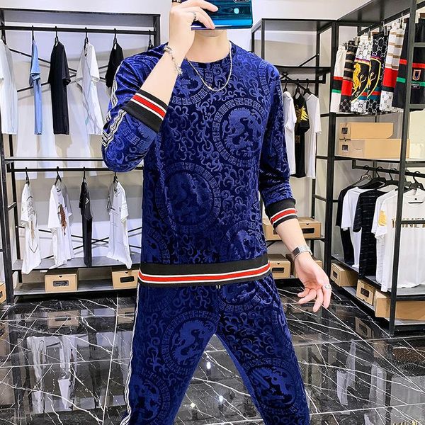 men's tracksuits 2021 luxury print golden velvet sets 2 piece set sweatshirt+pants men casual sports suit sportwear clothing, Gray
men's tracksuits 2021 luxury print golden velvet sets 2 piece set sweatshirt+pants men casual sports suit sportwear clothing, Gray