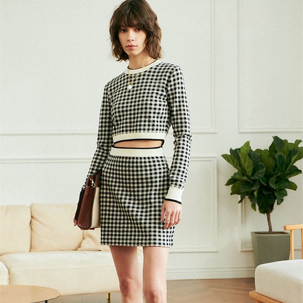 dress women 2 piece set brand designer houndstooth plaid cropped and short pulllover sweater +mini skirt suit outfit, White
dress women 2 piece set brand designer houndstooth plaid cropped and short pulllover sweater +mini skirt suit outfit, White