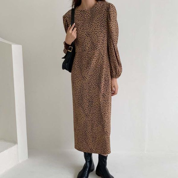casual dresses retro love printed women's dress 2021 puff sleeve split korean elegant long vintage spring autumn, Black;gray
casual dresses retro love printed women's dress 2021 puff sleeve split korean elegant long vintage spring autumn, Black;gray