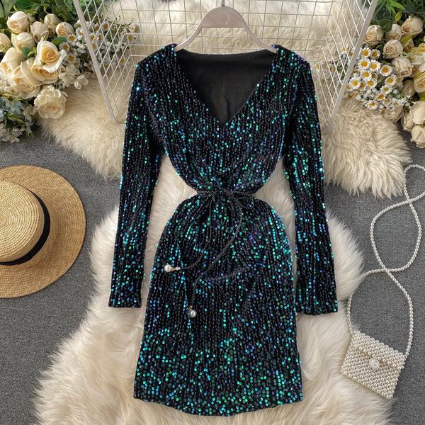 casual dresses 2021 spring lady elegant party dress women slim sequined v-neck empire mini bandage h168, Black;gray
casual dresses 2021 spring lady elegant party dress women slim sequined v-neck empire mini bandage h168, Black;gray