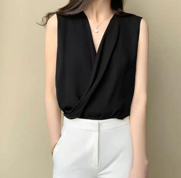 women's blouses & shirts 100% silk v-neck sleeveless women shirt 2021 three color options elegant temperament lady casual wild, White
women's blouses & shirts 100% silk v-neck sleeveless women shirt 2021 three color options elegant temperament lady casual wild, White