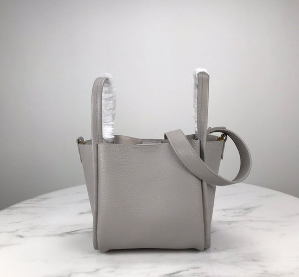 new vegetable basket layer cowhide portable single shoulder messenger leather women's bag purse outlet
new vegetable basket layer cowhide portable single shoulder messenger leather women's bag purse outlet