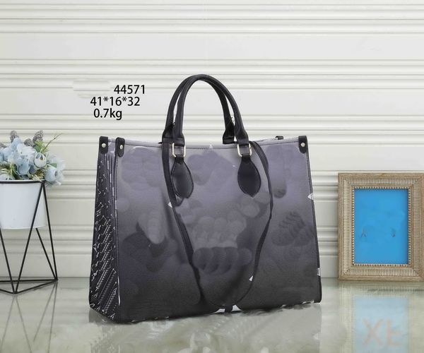 luxury designer women classic bags totes wallets for womens chain bag shoulder handbags
luxury designer women classic bags totes wallets for womens chain bag shoulder handbags