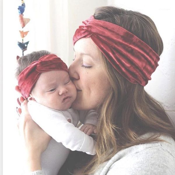 2pc/set mom daughter headbands set gold velvet stretchy knotted hairbands turban soft women girls headwrap hair accessories1
2pc/set mom daughter headbands set gold velvet stretchy knotted hairbands turban soft women girls headwrap hair accessories1