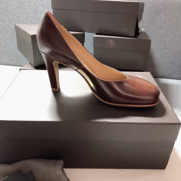 banquet casual classic women luxury designer sandals genuine leather high heels sandal fashion shoes size euro 35-40 popular lady must have, Black
banquet casual classic women luxury designer sandals genuine leather high heels sandal fashion shoes size euro 35-40 popular lady must have, Black
