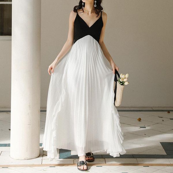 casual dresses spaghetti strap white dress women summer deep v backless pleated party dressess female elegant tank vestidos mujer, Black;gray
casual dresses spaghetti strap white dress women summer deep v backless pleated party dressess female elegant tank vestidos mujer, Black;gray