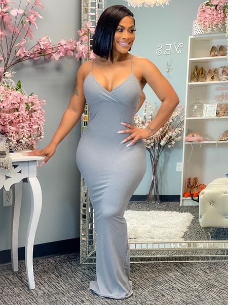 casual dresses 2021 fashion summer high street style long sleeveless deep v pure color floor-length, Black;gray
casual dresses 2021 fashion summer high street style long sleeveless deep v pure color floor-length, Black;gray