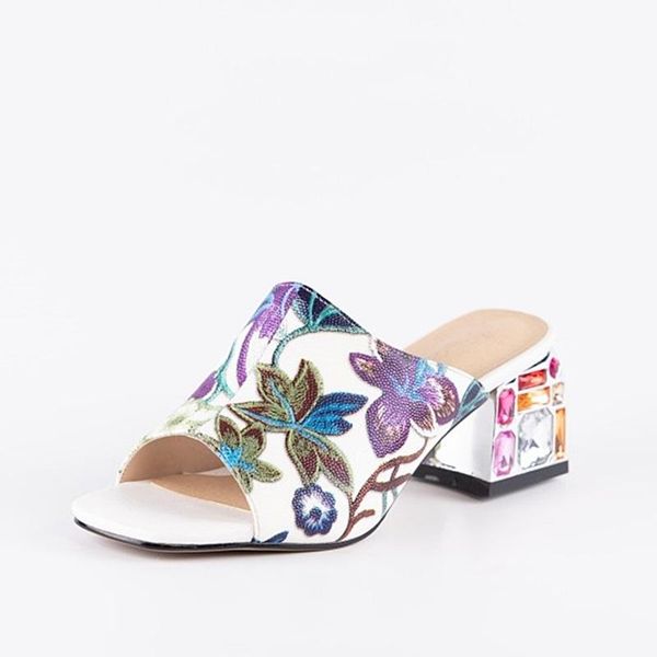 arrival women wedding prom pumps spring summer round toe shoes embroider flowers retro woman sandals, Black
arrival women wedding prom pumps spring summer round toe shoes embroider flowers retro woman sandals, Black