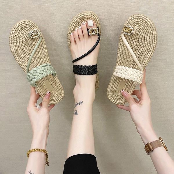 rubber flip flops glitter slides shoes woman 2021 female slippers fashion hawaiian jelly beach flat luxury pu crystal basic, Black
rubber flip flops glitter slides shoes woman 2021 female slippers fashion hawaiian jelly beach flat luxury pu crystal basic, Black