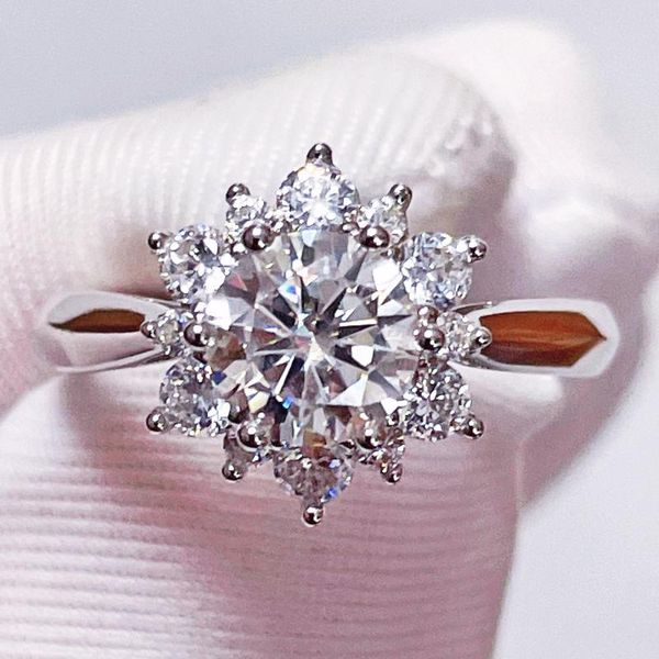 cluster rings sun flower design real moissanite ring size 6.5mm 1ct not resizable adjustable 925 silver lab diamonds wedding, Golden;silver
cluster rings sun flower design real moissanite ring size 6.5mm 1ct not resizable adjustable 925 silver lab diamonds wedding, Golden;silver