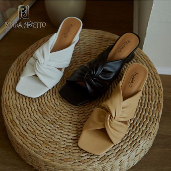 slippers outer cross sandals leather flip flops 2021 summer mid-heel square toe thick heel open roman women, Black
slippers outer cross sandals leather flip flops 2021 summer mid-heel square toe thick heel open roman women, Black