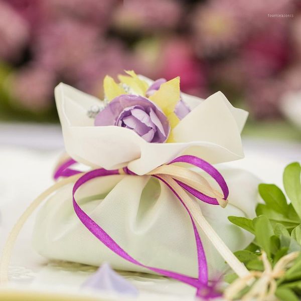 gift wrap european creative wedding and party fabric favor bags bag candy jewelry package with flower1
gift wrap european creative wedding and party fabric favor bags bag candy jewelry package with flower1