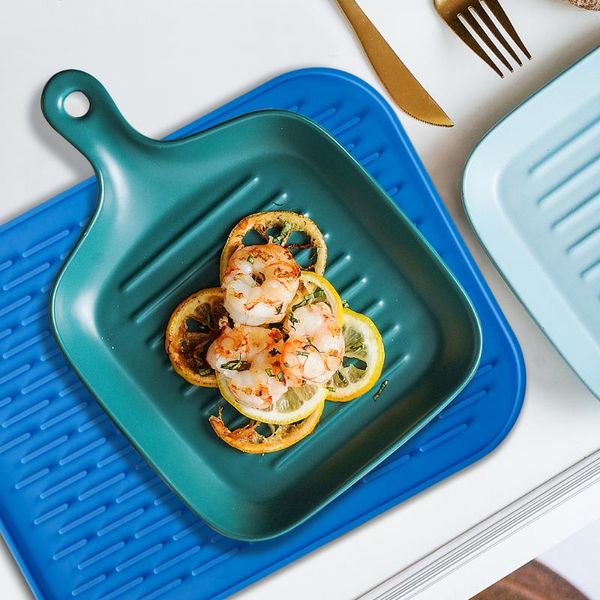mats & pads xyj kitchen cooking tool silicone rectangle insulation placemat multi-function durable gadget accessory practical
mats & pads xyj kitchen cooking tool silicone rectangle insulation placemat multi-function durable gadget accessory practical