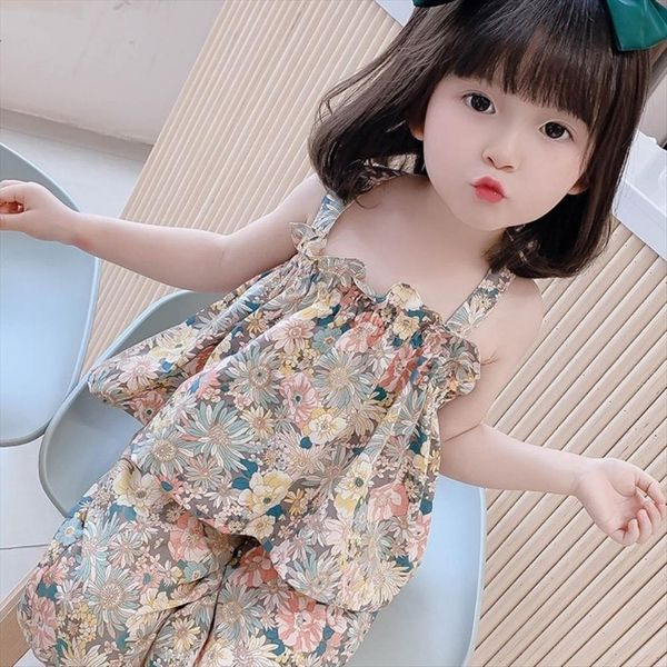 girls summer suit fashion trend floral sling two piece girl mosquito pants p4348, White
girls summer suit fashion trend floral sling two piece girl mosquito pants p4348, White