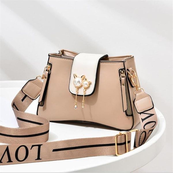 the small fresh handbags fashion 2021 women messenger bag luxury shoulder designer female crossbody bags
the small fresh handbags fashion 2021 women messenger bag luxury shoulder designer female crossbody bags