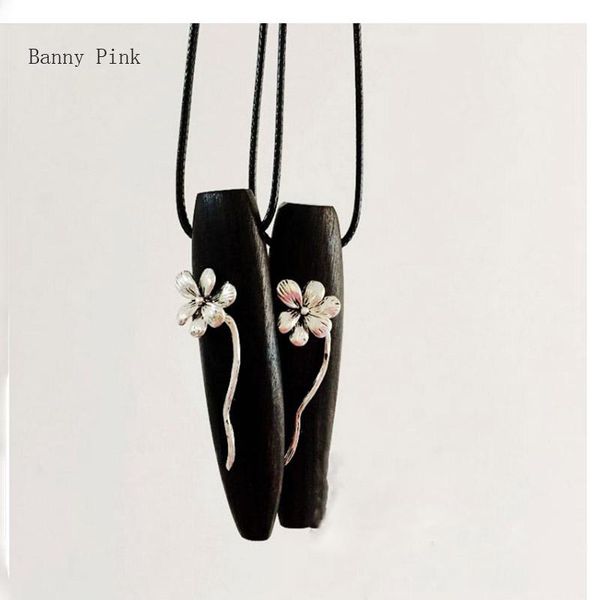 pendant necklaces vintage alloy flower sandal wood necklace for women chunky wooden long fashion jewelry colliers colar, Silver
pendant necklaces vintage alloy flower sandal wood necklace for women chunky wooden long fashion jewelry colliers colar, Silver
