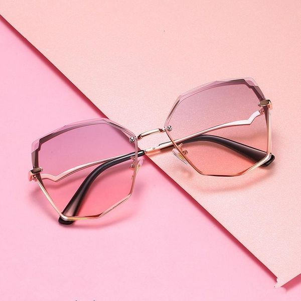 sunglasses 2021 polygonal women's cut edge ocean piece frameless european and american trend cat's eye, White;black
sunglasses 2021 polygonal women's cut edge ocean piece frameless european and american trend cat's eye, White;black