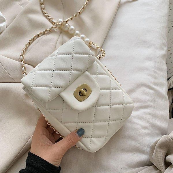 evening bags gold chain design shoulder bag diamond grid pu leather for women 2021 fashion messenger pearl pendant mini handbag
evening bags gold chain design shoulder bag diamond grid pu leather for women 2021 fashion messenger pearl pendant mini handbag