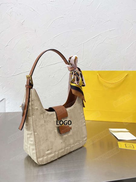 female designer armpit bag classic cowhide has a kind of lazy street style size 24*17 with box wristlet
female designer armpit bag classic cowhide has a kind of lazy street style size 24*17 with box wristlet