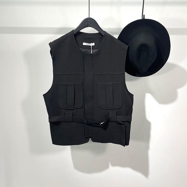 men' tank sleeveless waistcoat spring and autumn dark round collar pocket design fashion personality function wind vest, White;black
men' tank sleeveless waistcoat spring and autumn dark round collar pocket design fashion personality function wind vest, White;black