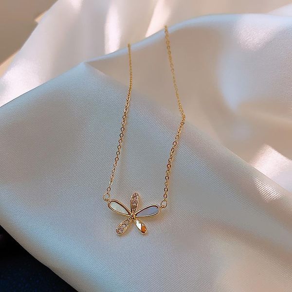 chains 2021 wholesale temperament shell five petal flower necklace for women sweet heart clavicle chain fashion jewelry, Silver
chains 2021 wholesale temperament shell five petal flower necklace for women sweet heart clavicle chain fashion jewelry, Silver