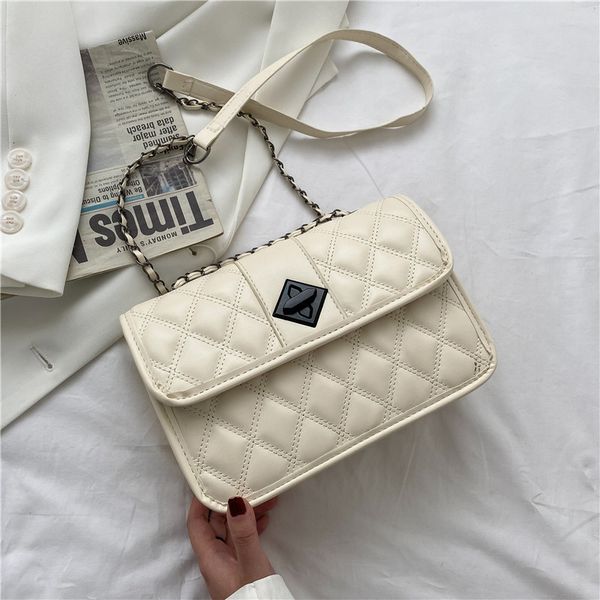 Tide 2021 Spring Lingge Small Square Fashion Lock Women's Single Shoulder Messenger Chain Bag
Tide 2021 Spring Lingge Small Square Fashion Lock Women's Single Shoulder Messenger Chain Bag
