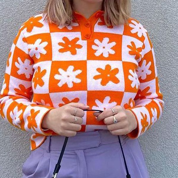 women's sweaters female sweater chess knitting flower turned collar, casual with buttons autumn weag, White;black
women's sweaters female sweater chess knitting flower turned collar, casual with buttons autumn weag, White;black