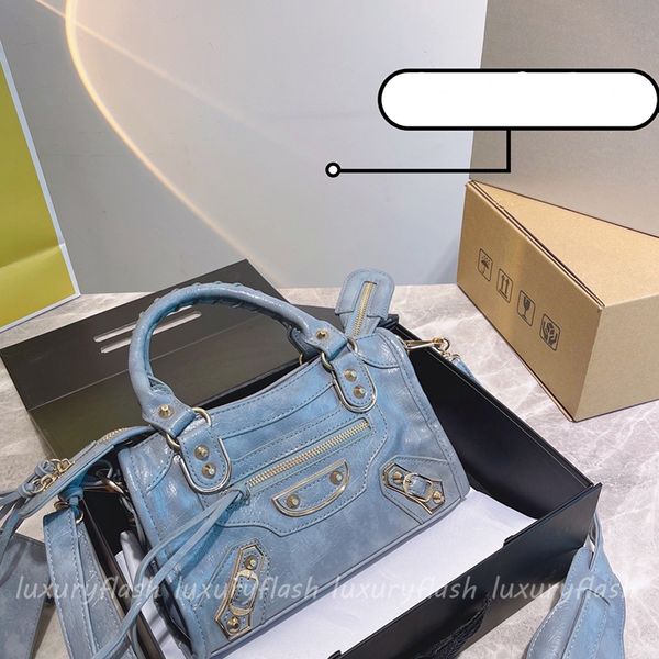24cm designer womens crossbody bag vintage motorcycle bags luxurys 2021 global fashion purses solid color tassel handbag smiley
24cm designer womens crossbody bag vintage motorcycle bags luxurys 2021 global fashion purses solid color tassel handbag smiley