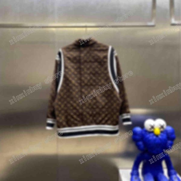 2023 mens clothing jackets letter jacquard shoulder stripe letters clothes streetwear coats outerwear hooded men designers cotton black, Black;brown
2023 mens clothing jackets letter jacquard shoulder stripe letters clothes streetwear coats outerwear hooded men designers cotton black, Black;brown