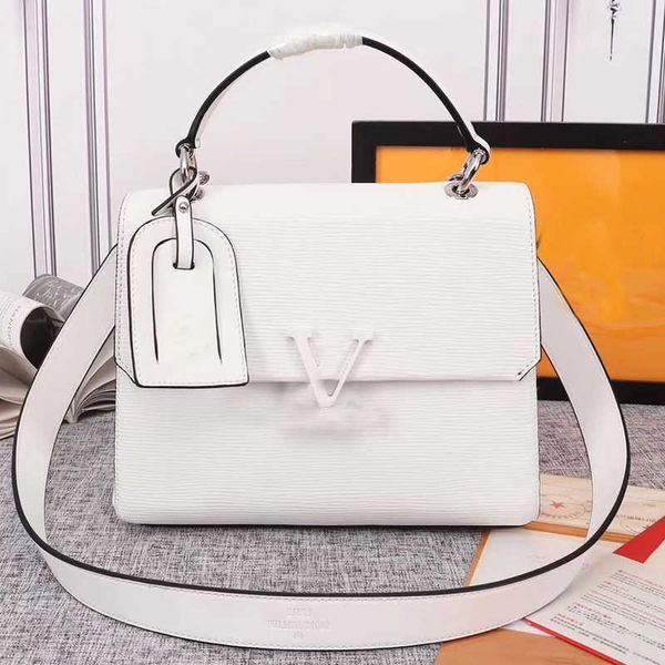 designer luxury bag elegant tote bag women handbag purse crossbody bags wave pattern real leather magnetic flap closure women's leather, Red;black
designer luxury bag elegant tote bag women handbag purse crossbody bags wave pattern real leather magnetic flap closure women's leather, Red;black