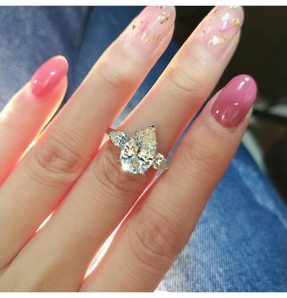 wedding rings luxury exquisite crystal drop cz ring female proposal engagement anniversary gift party fashion jewelry, Slivery;golden
wedding rings luxury exquisite crystal drop cz ring female proposal engagement anniversary gift party fashion jewelry, Slivery;golden