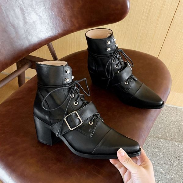 boot chunky heel leather buckled buckle short boots pointed the toe of punk's foot, Black
boot chunky heel leather buckled buckle short boots pointed the toe of punk's foot, Black