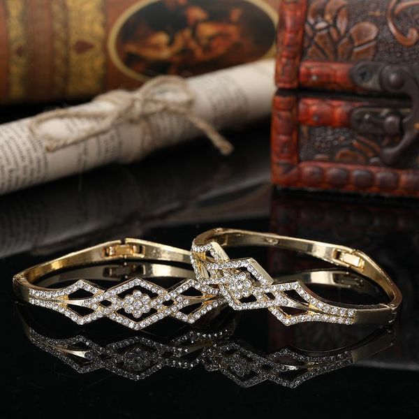 bangle moroccan algeria hollow geometric stripe crystal inlaid flower bracelet french women's wedding party jewelry accessories, Black
bangle moroccan algeria hollow geometric stripe crystal inlaid flower bracelet french women's wedding party jewelry accessories, Black