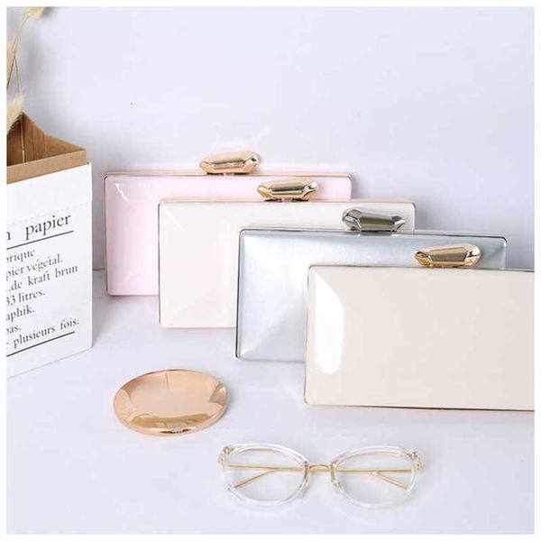 advanced evening women's 2021 summer ins versatile lacquer dinner bag chain single shoulder msenger bag
advanced evening women's 2021 summer ins versatile lacquer dinner bag chain single shoulder msenger bag