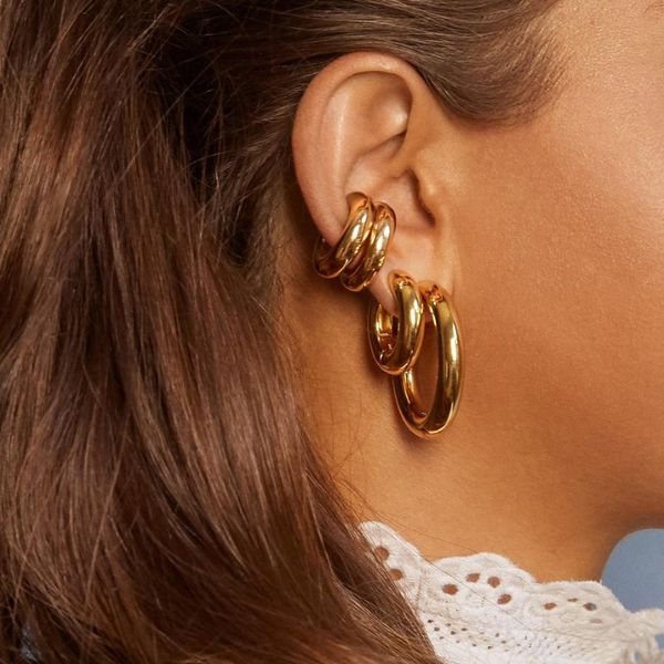 minimal basic hoop 2020 new high qulity geometric gold hoop earrings for female women's fashion chunky circle earring, Golden;silver
minimal basic hoop 2020 new high qulity geometric gold hoop earrings for female women's fashion chunky circle earring, Golden;silver