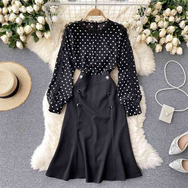 europe style summer elegant women lace collar double-breasted polka dot patchwork black dress female party dresses 210428, Black;gray
europe style summer elegant women lace collar double-breasted polka dot patchwork black dress female party dresses 210428, Black;gray