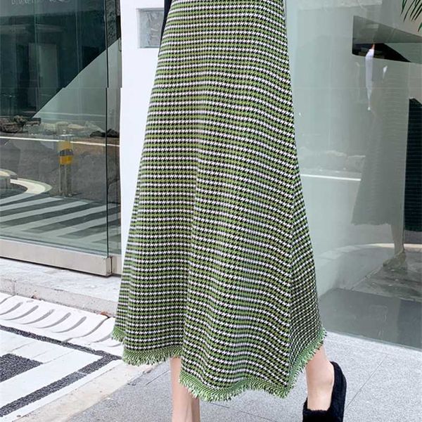 tigena knitted plaid midi skirt for women autumn winter korean houndstooth tassel a line high waist long female 211214, Black
tigena knitted plaid midi skirt for women autumn winter korean houndstooth tassel a line high waist long female 211214, Black
