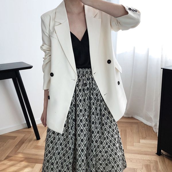 women's suits & blazers 2021 spring new white women shoulder padded blazer turn down collar double-breasted loose suit coat fashio, White;black
women's suits & blazers 2021 spring new white women shoulder padded blazer turn down collar double-breasted loose suit coat fashio, White;black